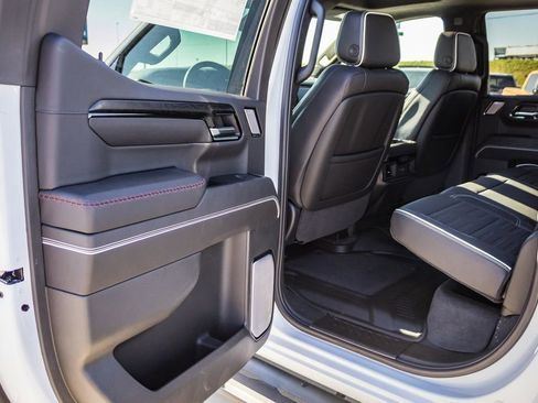 New 2025 GMC Sierra 1500 AT4X image 25