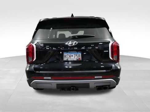 Used 2023 Hyundai Palisade Limited AWD/4WD image 9