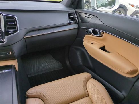 Certified 2023 Volvo XC90 T8 Ultimate w/ Protection Package Premier image 15