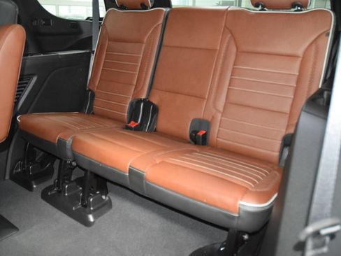 Used 2024 GMC Yukon Denali Ultimate AWD/4WD image 47