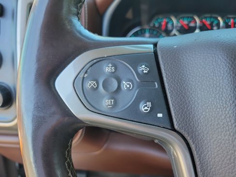 Used 2017 Chevrolet Silverado 1500 High Country image 18