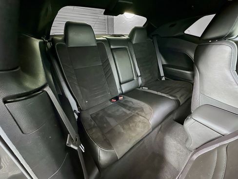 Used 2019 Dodge Challenger SRT Hellcat image 26