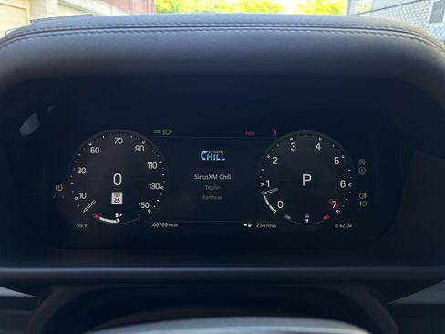 Used 2024 Land Rover Defender 110 S AWD/4WD image 16