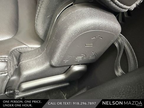 Used 2015 Ford Explorer Limited w/ Equipment Group 302A FWD image 33