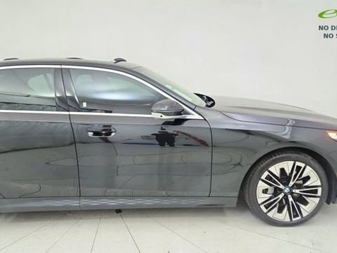 Used 2026 BMW 540i xDrive image 8