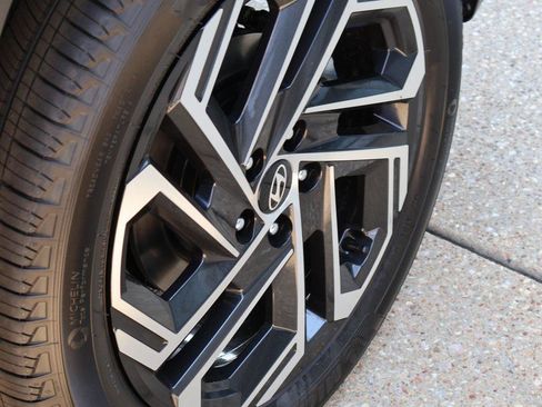 New 2026 Hyundai Tucson Limited image 43