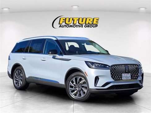 New 2025 Lincoln Aviator AWD w/ Equipment Group 101A image 1