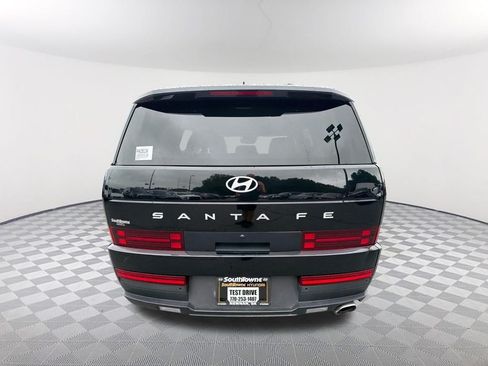Used 2025 Hyundai Santa Fe SE FWD image 6