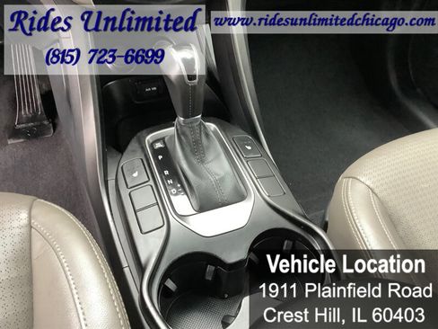 Used 2014 Hyundai Santa Fe GLS image 16