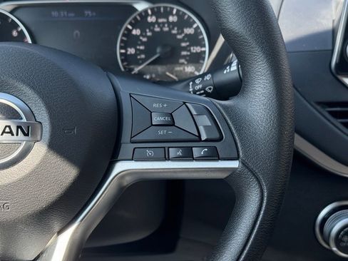 Used 2022 Nissan Altima 2.5 SV FWD image 35