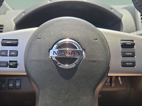 Used 2018 Nissan Frontier SV w/ Value Truck Package AWD/4WD image 26