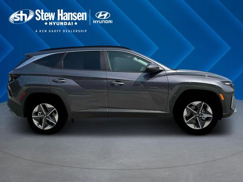 Used 2025 Hyundai Tucson SEL AWD/4WD image 10