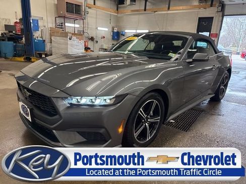 Used 2025 Ford Mustang Premium RWD image 1