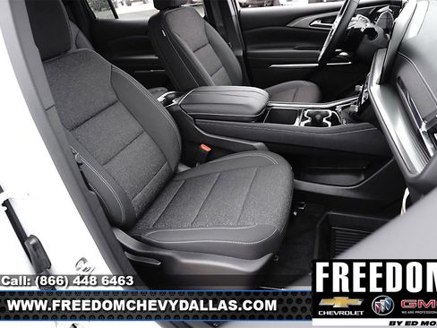 New 2026 Chevrolet Traverse LT w/ LPO, Floor Liner Package image 16