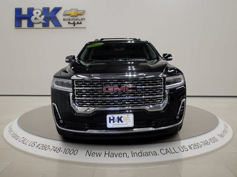 Used 2022 GMC Acadia Denali w/ Black Diamond Edition AWD/4WD image 2