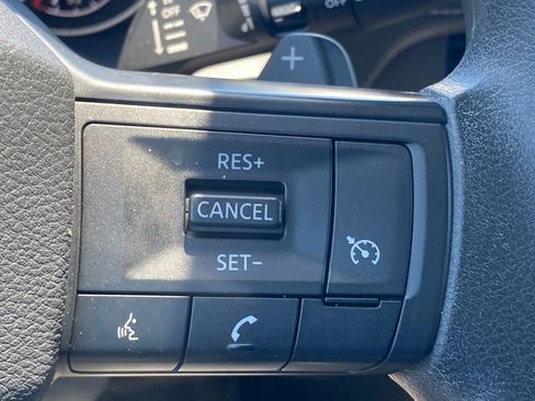 Used 2025 Nissan Rogue S AWD/4WD image 26