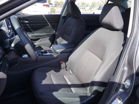Certified 2025 Nissan Altima 2.5 SV FWD image 13