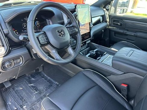 New 2026 RAM 2500 Limited AWD/4WD image 16