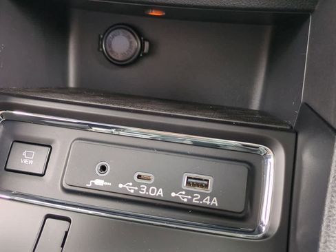 New 2026 Subaru Ascent Limited AWD/4WD image 32