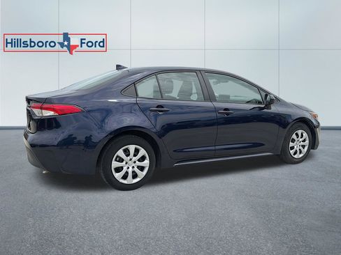 Used 2024 Toyota Corolla LE FWD image 5