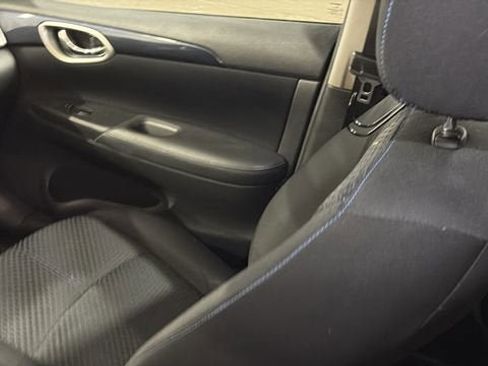 Used 2017 Nissan Sentra SR Turbo w/ SR Midnight Edition image 17