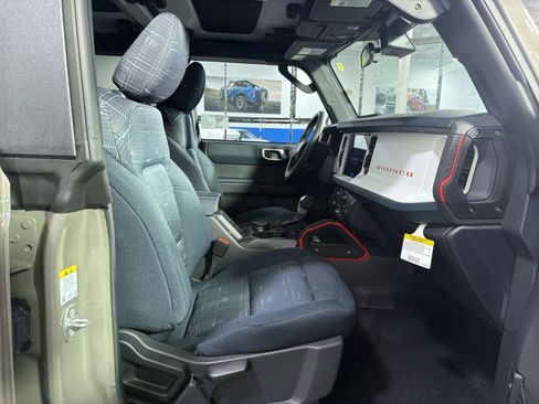 New 2026 Ford Bronco Heritage Edition AWD/4WD image 27