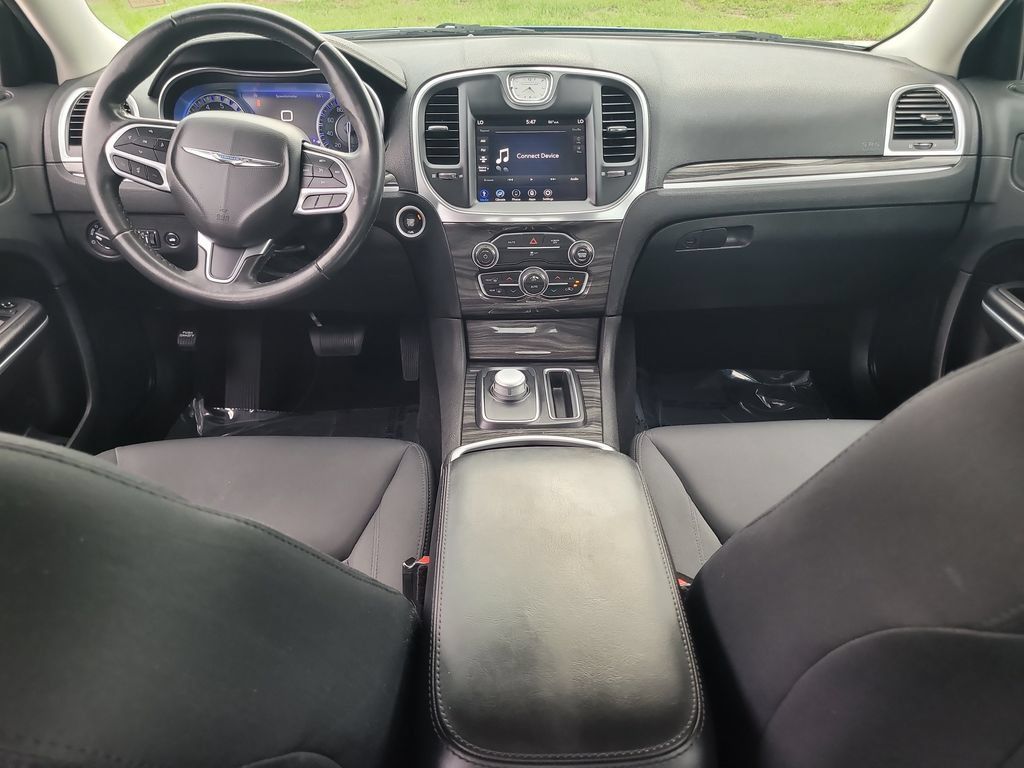 Certified 2021 Chrysler 300 Touring RWD image 13