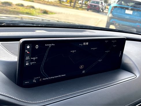 Used 2023 Genesis G80 2.5T image 8