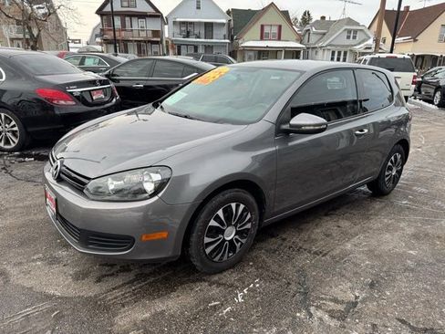 Used 2011 Volkswagen Golf 2-Door image 3