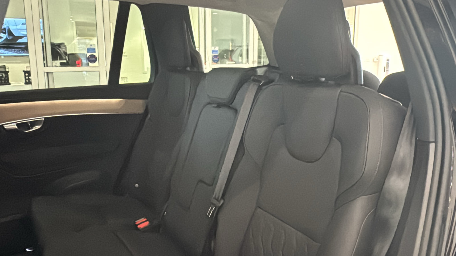 New 2026 Volvo XC90 T8 Plus w/ Protection Package Premier AWD/4WD image 26