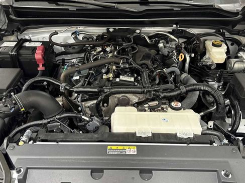 Used 2024 Toyota Tacoma TRD Off-Road image 30