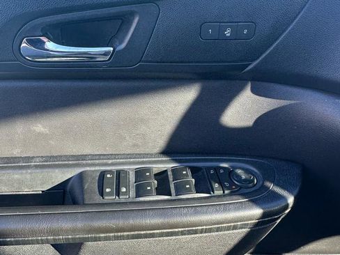 Used 2017 GMC Acadia Limited SLT image 14