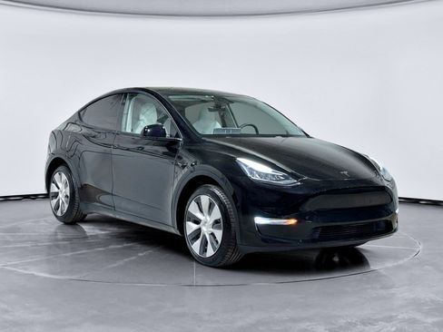 Used 2020 Tesla Model Y Long Range AWD/4WD image 4
