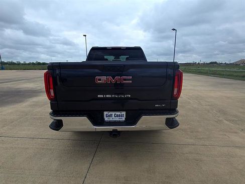 Used 2025 GMC Sierra 1500 SLT image 6