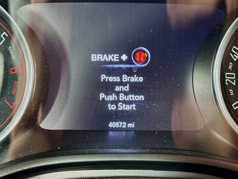 Used 2022 Dodge Challenger R/T Scat Pack image 12