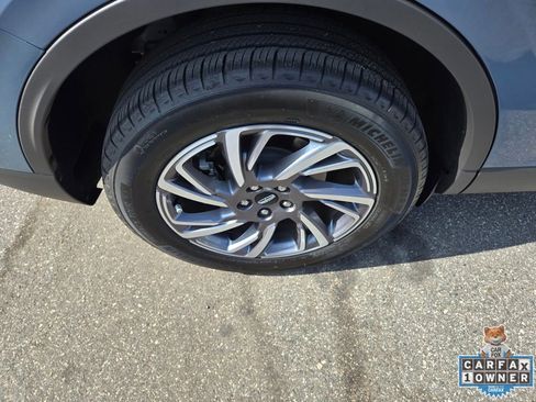 Used 2023 Lincoln Corsair FWD image 12