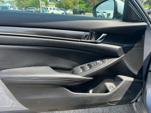 Used 2020 Honda Accord Sport image 12