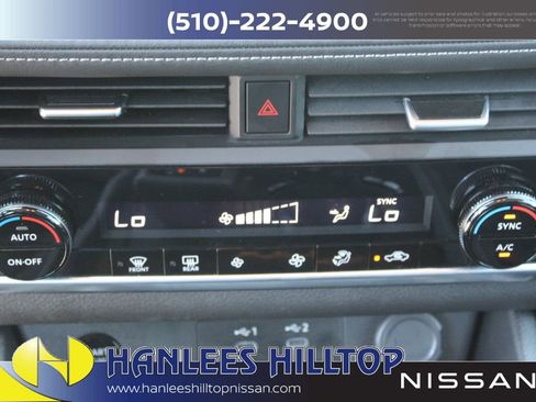 Used 2025 Nissan Rogue SV FWD image 25
