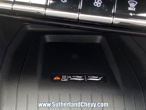 Used 2026 Chevrolet Equinox EV RS w/ Convenience Package II AWD/4WD image 36