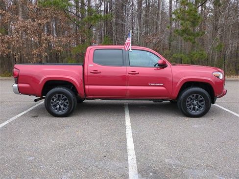 Used 2023 Toyota Tacoma SR5 image 3
