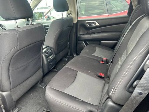 Used 2020 Nissan Pathfinder S AWD/4WD image 5