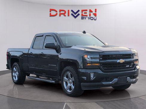Used 2017 Chevrolet Silverado 1500 LT w/ All Star Edition image 7