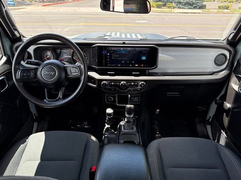 Used 2024 Jeep Wrangler Unlimited Sport AWD/4WD image 23