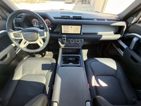 Certified 2024 Land Rover Defender 110 X-Dynamic SE image 11