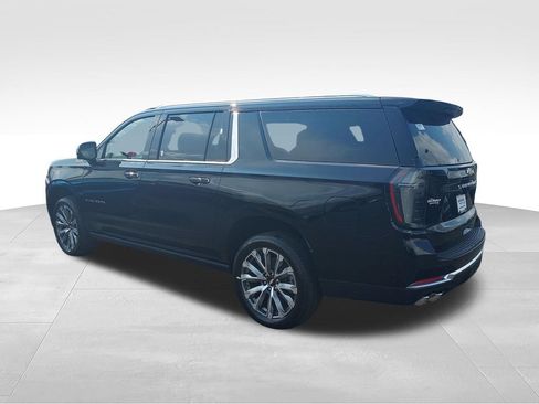 New 2026 Chevrolet Suburban High Country AWD/4WD image 3