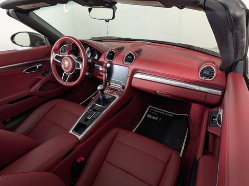 Certified 2024 Porsche 718 Boxster S image 18