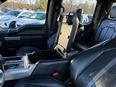Certified 2018 Ford F150 Platinum w/ Equipment Group 701A Luxury image 32