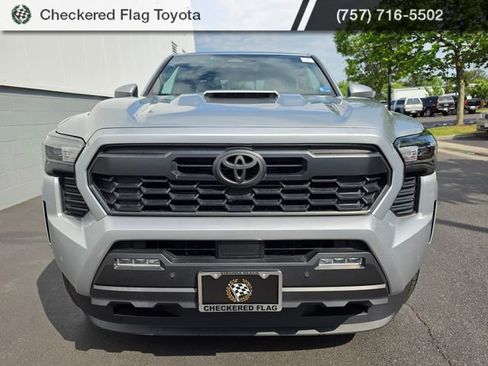 Used 2024 Toyota Tacoma TRD Sport w/ TRD Sport Upgrade Package AWD/4WD image 12