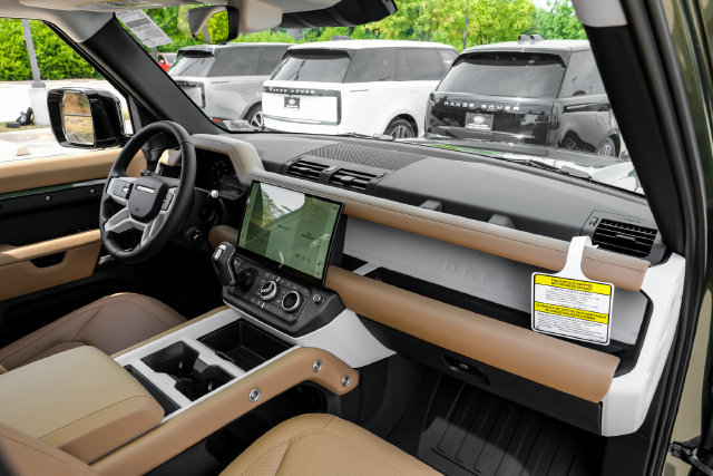 New 2026 Land Rover Defender 110 S AWD/4WD image 18