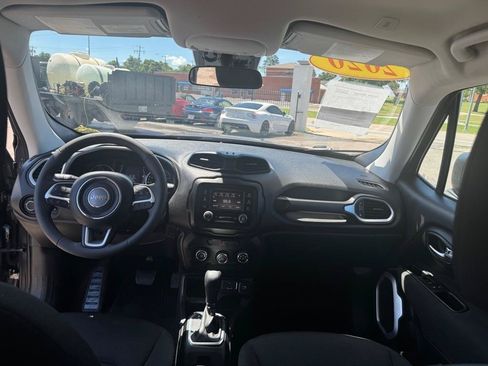 Used 2020 Jeep Renegade Sport w/ Sport Appearance Group FWD image 17